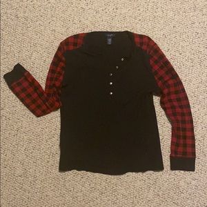 Chaps brand buffalo check Henley